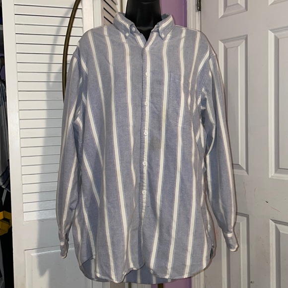 St. John's Bay Other - ST JOHN’S BAY Casual Shirt - Size L (Regular 16-16.5 NECK)